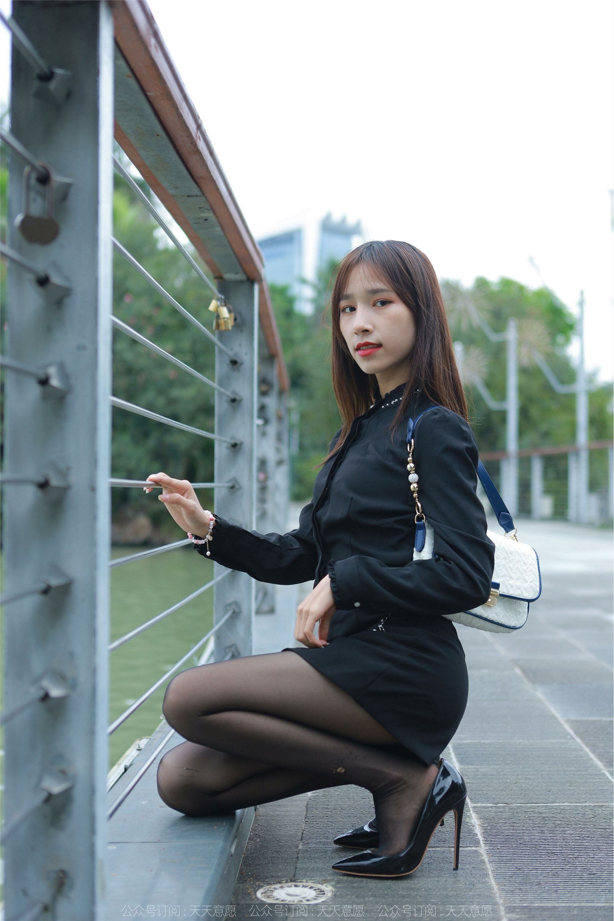 IESS异思趣向  2022.05.25 丝享家 1098：美子《红唇黑丝》